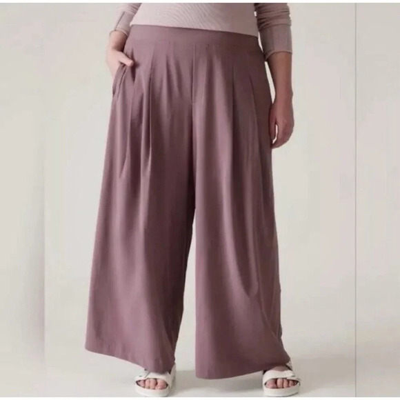 Athleta Brooklyn Heights High Rise Pleated Wide Leg Pants Size 22 Mauve Purple - Picture 1 of 14